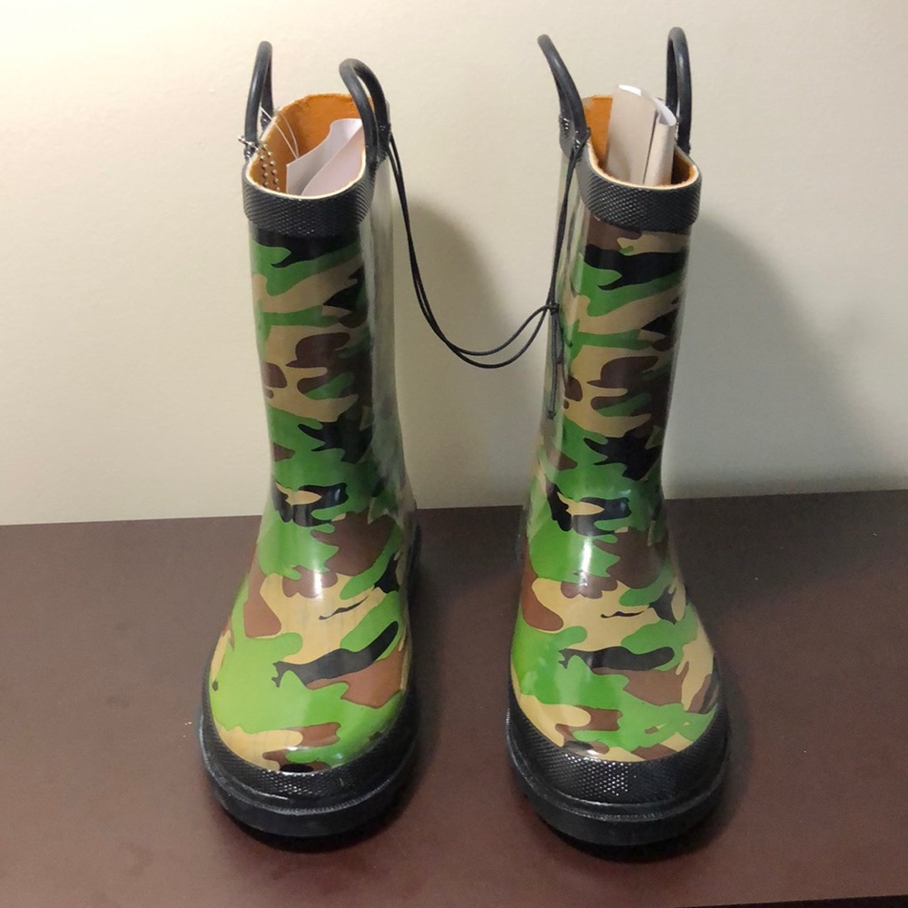 Western Chief kids rain boots size 3
